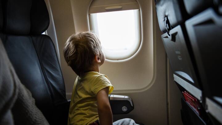 smugling hjælp Donation Træt af gråd på flyet? Flyselskab indfører oversigt over, hvor der sidder  små børn | Udland | DR