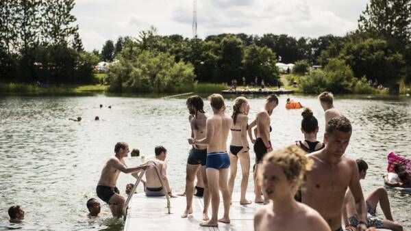 Byg op Par kom sammen Varme giver flere parasitter i dansk badevand: 'Sidste år gik det helt  grassat' | Natur | DR