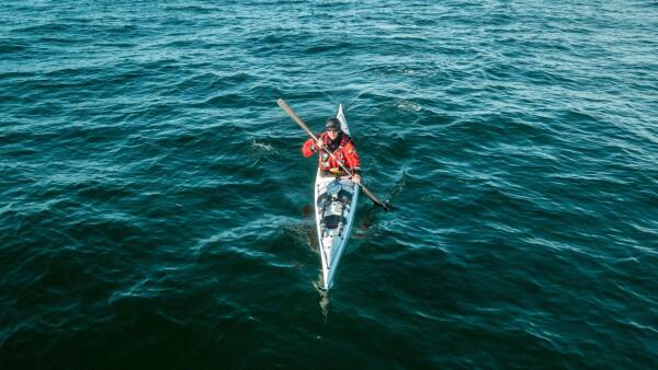velstand sammensværgelse Borgmester 26-årige Lasse sejler Fyn rundt i kajak: 'Det kan være ekstremt, men  naturen giver mig mental ro' | Natur | DR