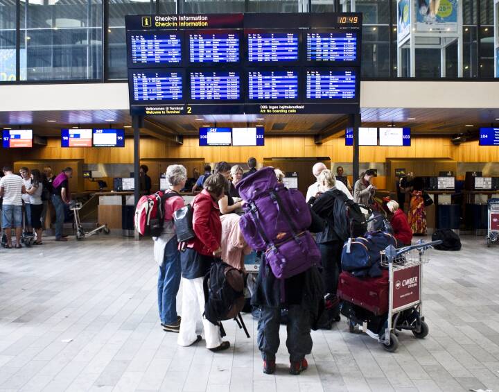 250 flypassagerer på hotel i to dage | København | DR