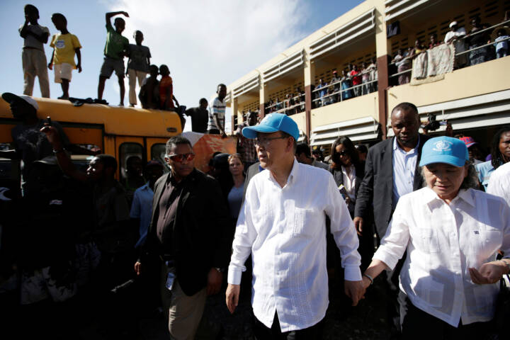 Blaze Monumental Duplikering Efter plyndring af FN-containere: Ban Ki-moon lover mere hjælp til Haiti |  Udland | DR