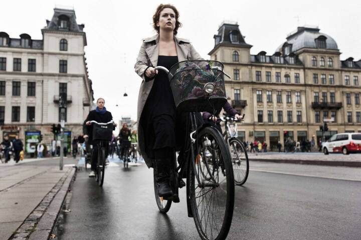 Afstem Åben Udsøgt Ny 'trend' blandt tyve: Hugger fra cykelkurven, mens du holder for rødt |  København | DR