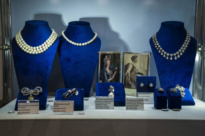 Stilikonet Marie Antoinettes smykker er historien om dekadence, syndefald og død - og så er de igen | Kultur | DR
