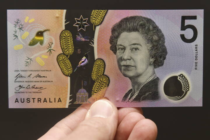 Nyttig Skinnende Souvenir Australien fjerner Dronning Elizabeth fra pengeseddel | Nyheder | DR