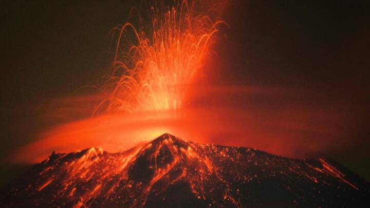 Mexico hæver alarmniveauet for farlig vulkan
