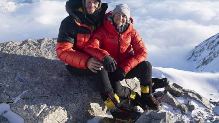 Døve bjergbestigere fra USA når toppen af Mount Everest 