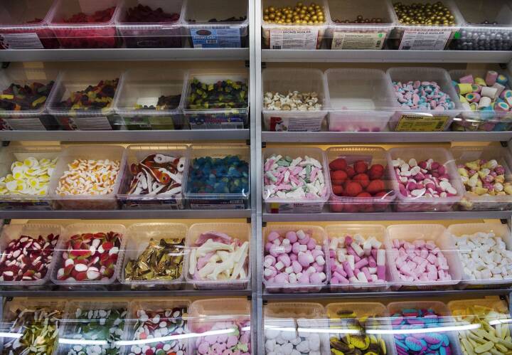 Danske børn spiser alt for meget slik: Nyt projekt skal ændre de søde, men vaner | Indland | DR