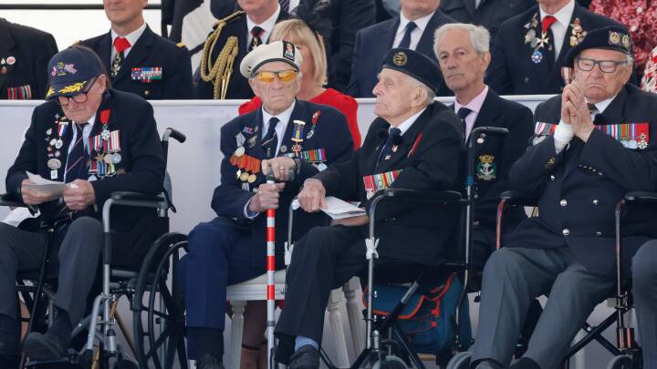 Kongelige og præsidenter hylder D-dags-veteraner: 'Vores beundring er evig'