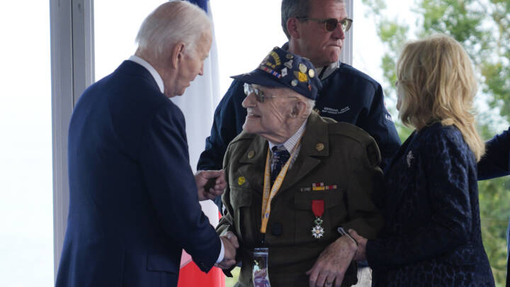 Kongelige og præsidenter hylder D-dags-veteraner: 'Vores beundring er evig'