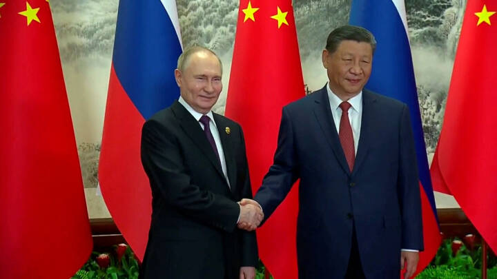 Putin er ankommet i Beijing for at mødes med Xi Jinping