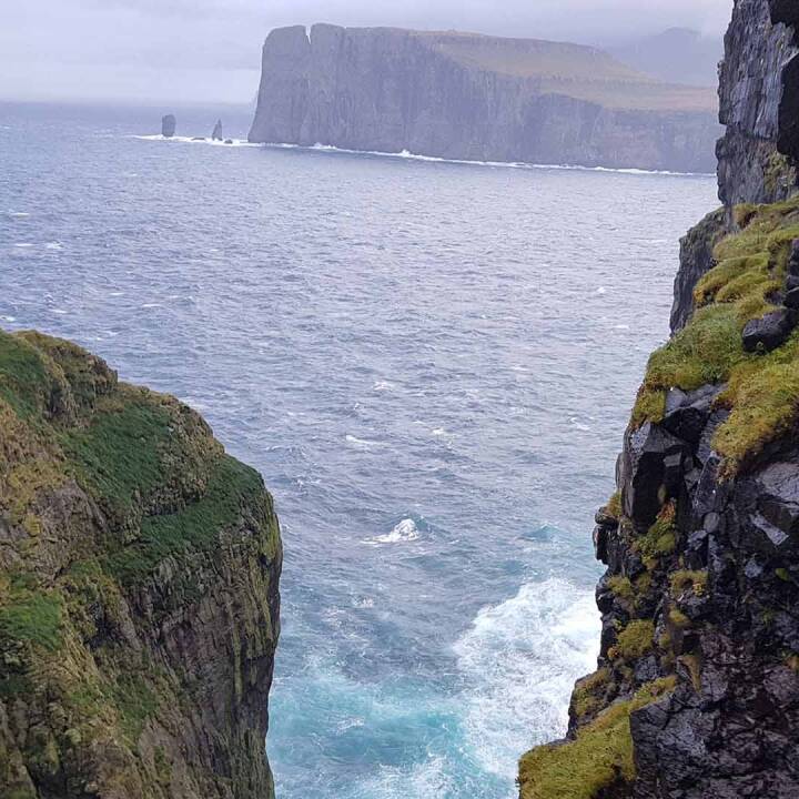 Havet, tågen og troen - om den færøske tro