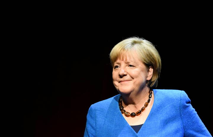 Merkel forsvarer forhold til Putin