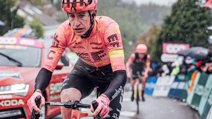 Ekstrem nedkøling i belgisk cykelløb overraskede dansk sportsdirektør