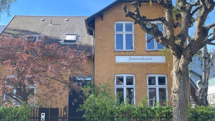 Socialminister kaldes nu i samråd om børne- og ungekrisecenteret Joannahuset