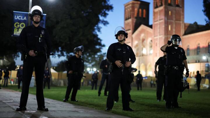 Rektor på UCLA-universitet langer ud efter voldsstiftere