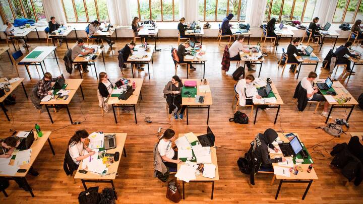 Markant stigning: Flere og flere elever i 9. klasse dumper i dansk og matematik