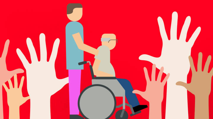 Flere ældre og få hænder giver dybe panderynker: Pårørende opfordres til at tage større ansvar på plejehjem
