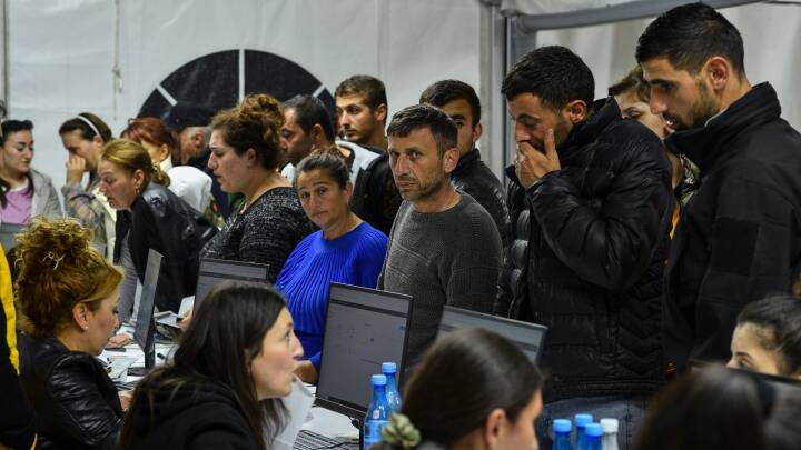 Tusinder flygter fra Nagorno-Karabakh 'for at holde os i live, ikke for at leve'