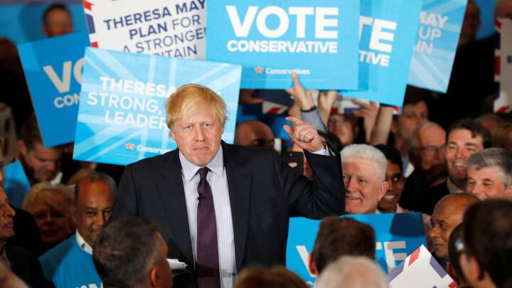 Britisk udenrigsminister afviser kupplaner mod premierminister Theresa May