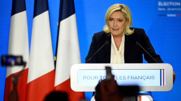 Trods nederlag står Frankrigs yderste højrefløj stærkt. Nu går Le Pen efter at vinde tredje akt