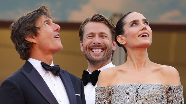 Video: Top Gun-Aktuelle Tom Cruise Hyldet På Den Røde Løber I Cannes Med  Jagerfly | Nyheder | Dr