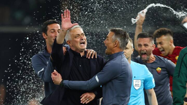 Roma vinder Conference League og sikrer Mourinho femte europæiske titel