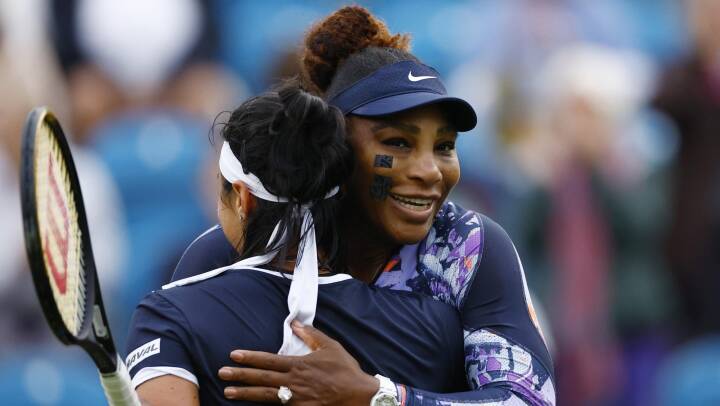 Serena Williams gør tenniscomeback i double-sejr