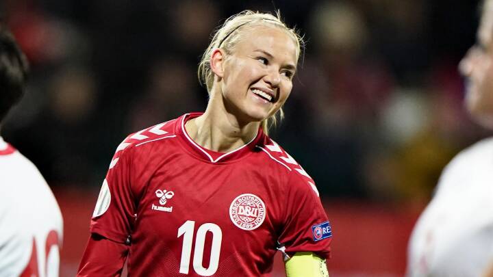 Tilskuerrekord og gåsehud: Danmarks fodboldkvinder glæder sig til 'milepælen' mod Brasilien