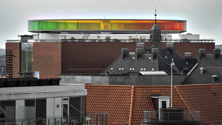 Regnbuen slukkes om natten i Aarhus