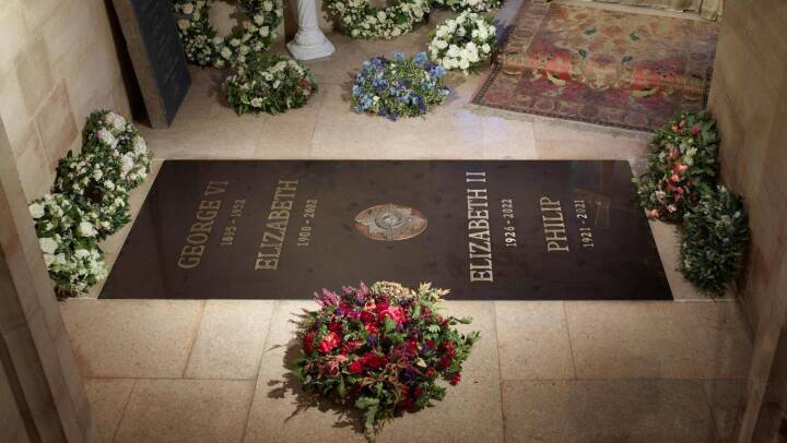 Det britiske kongehus deler billede af dronning Elizabeths sidste hvilested