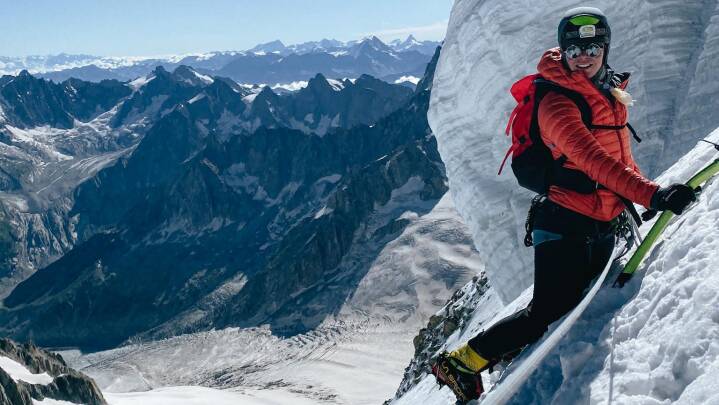 Efter livsfarlig generalprøve drager Emma nu mod rekordforsøg på Mount Everest