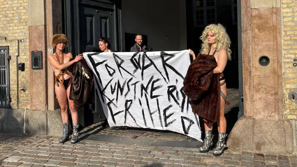 HUNDREDS OF ARTISTS PROTEST AGAINST DENMARK’S ABOLISHMENT OF FREE SPEECH [Danish article, use Google Chrome for instant translation] 🚫
