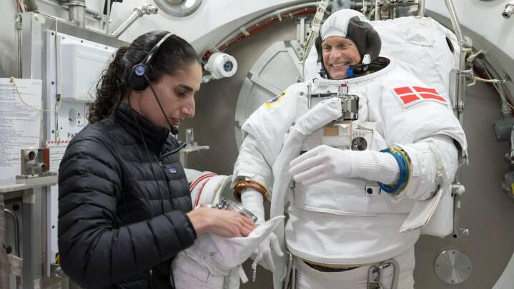 Det er det farligste, en astronaut kan kaste sig ud i: I næste uge skal Andreas Mogensen ud på den anden side af ISS