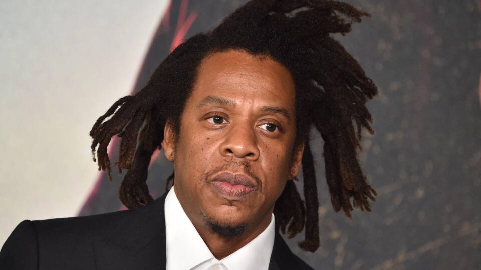 JAY-Z SUED FOR RAPING 13-YEAR-OLD (Danish article, use Google Chrome for instant translation)๐จ