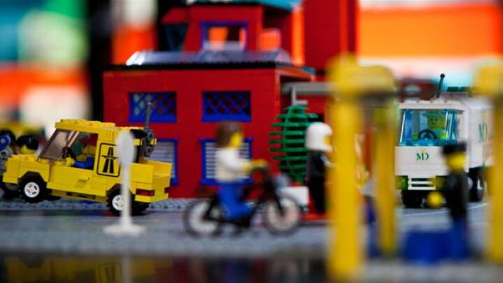Lego sælger flere klodser i hele | Indland |