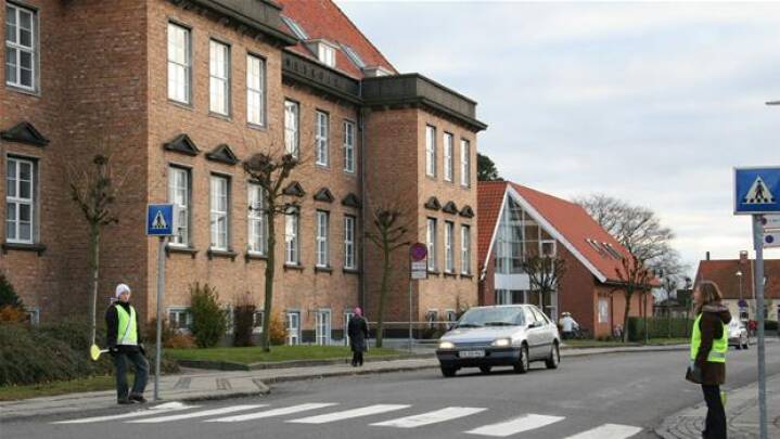 Landsdækkende forsendelse Fakultet Nedslidte lamper på øens skoler | Bornholm | DR