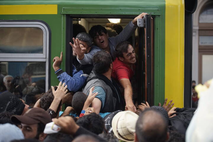 Kaos i Ungarn Vil g re det strafbart at flygte Udland DR Kaos i Ungarn Vil g re det strafbart at flygte Udland DR