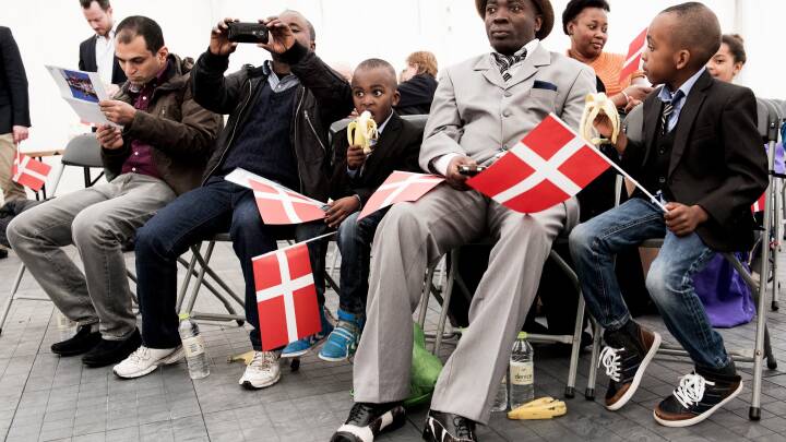 Efter indfødsretsprøve: Stadig over et års ventetid på at blive dansker