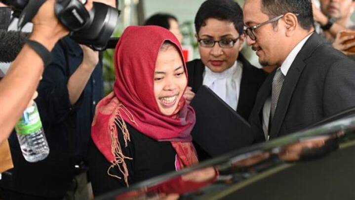 Kvinde tiltalt for giftdrab på diktators halvbror løsladt