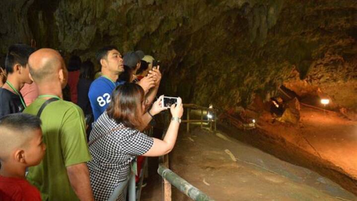 Thailand åbner fodbolddrenges grotte for turister