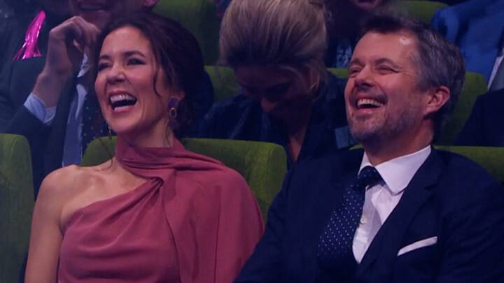Komiker laver grin med kronprinsesse Marys danske sprog midt i tv-show
