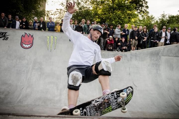 Det sorte får blev skateboardlegende: Nu kæmper Rune Glifberg for de næste generationer | Tokyo 2020 | DR