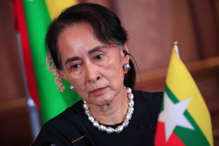 Myanmars afsatte leder Suu Kyi får straf nedsat med to år