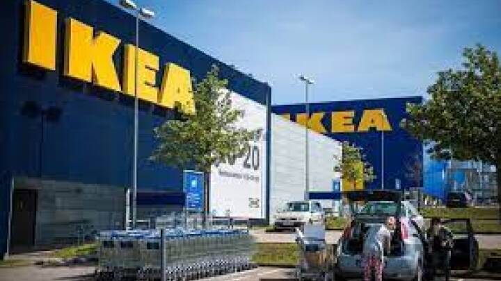 Ikea i Storbritannien skærer i lønnen for uvaccinerede ansatte