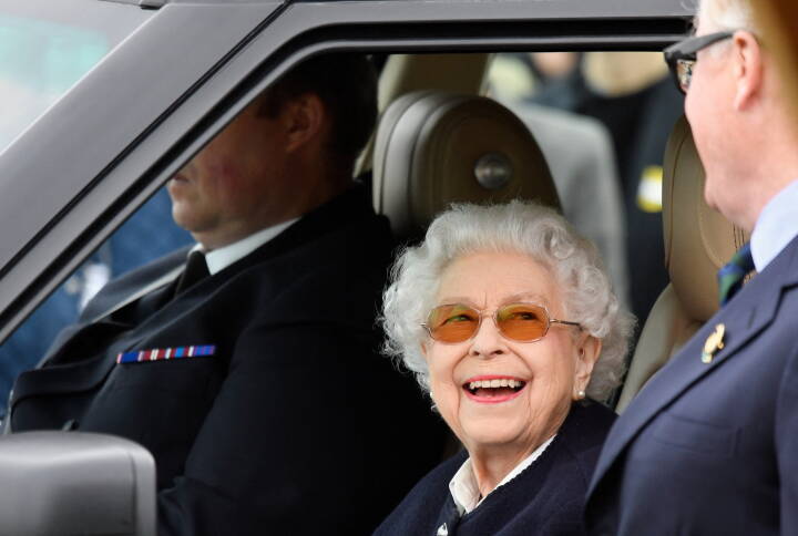 Dronning Elizabeth er tilbage i offentligheden