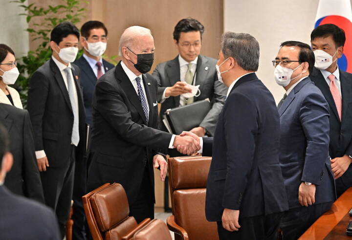 Biden mødes med Sydkoreas præsident for at drøfte styrket samarbejde