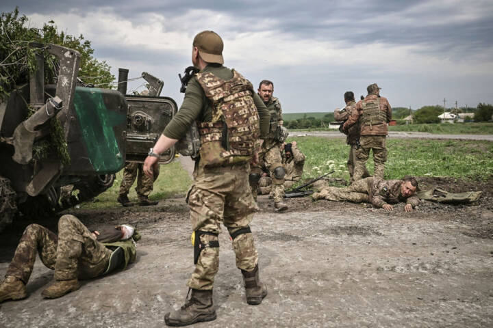 Zelenskyj: Mellem 50 og 100 ukrainske soldater dør hver dag