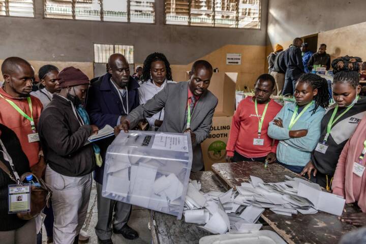 Sidste valg endte i voldelige kampe: Dagens præsidentvalg i Kenya er forløbet roligt
