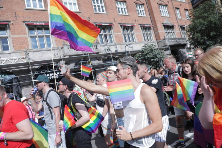 Pride-personale chikaneret af homofobiske og hadefulde opkald