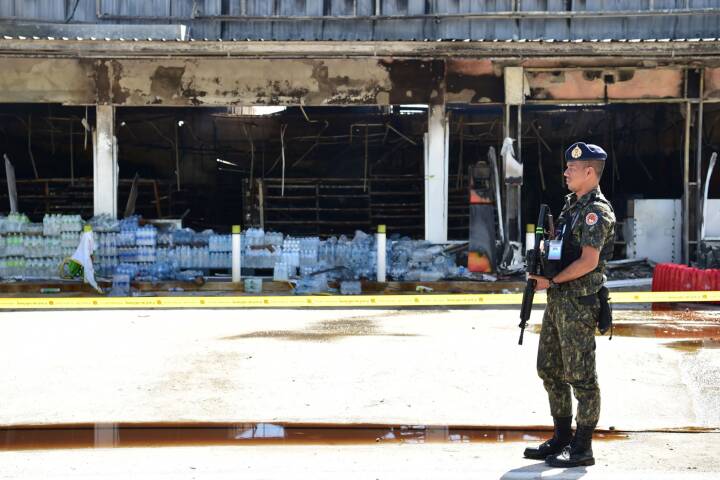 Bomber og påsatte brande mindst 17 steder i Sydthailand